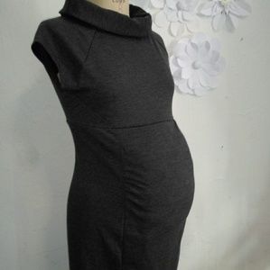 GAP/MATERNITY BRAND DRESS GREY COLOR SIZE S